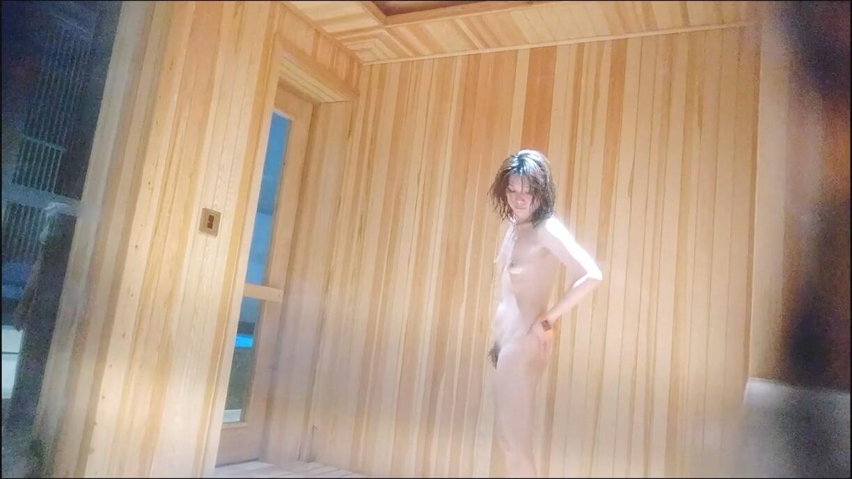 ⚡贵在真实！女人坑女人！温泉洗浴女士区内部春色，白花花的女性胴体应接不暇，大奶大屁股，年轻妹的竹笋奶配上无毛逼简直无敌
