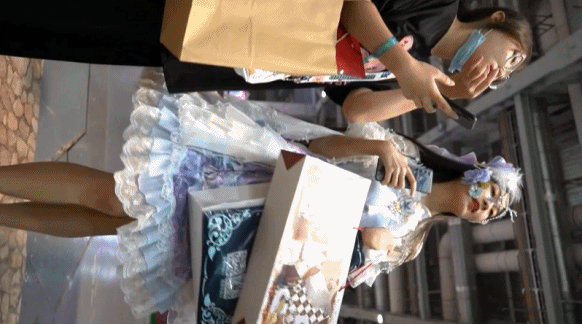 漫展现场抄底几个极品洛丽塔美女内裤已经湿了