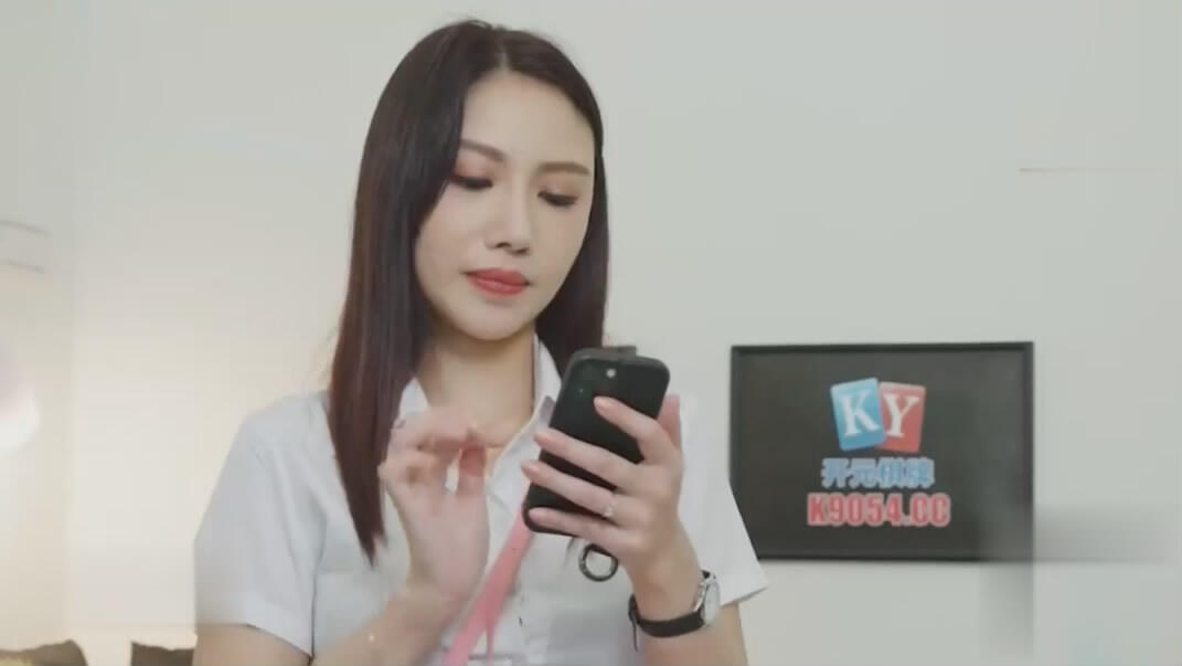 为了独家新闻被迫献身的美女记者❤️・果然独家都是捅骚逼才爆出来的・李蓉蓉